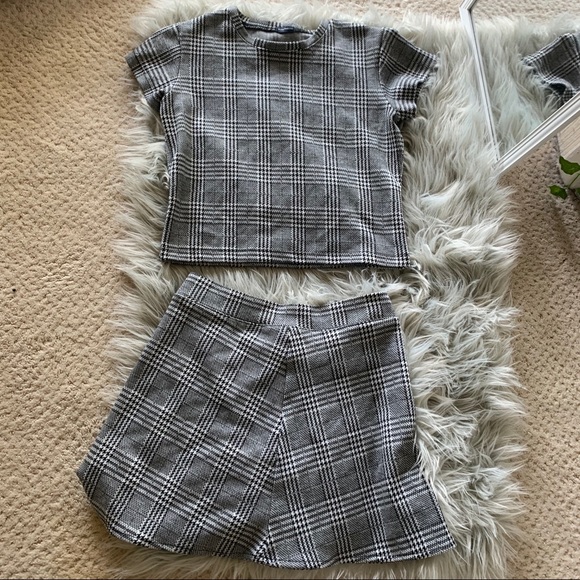 Brandy Melville Plaid Two Piece Set - Picture 5 of 5